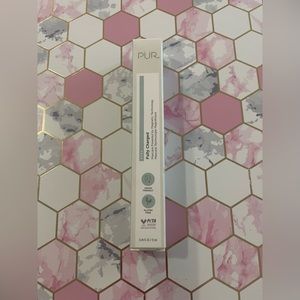 PÜR Fully Charged Mascara